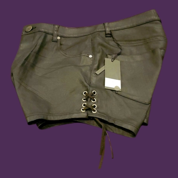 One Teaspoon by Revolve Black Side Lace-Up High Waist Shorts. Size 26 - Picture 7 of 8